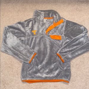 UTK Patagonia-esque Pullover